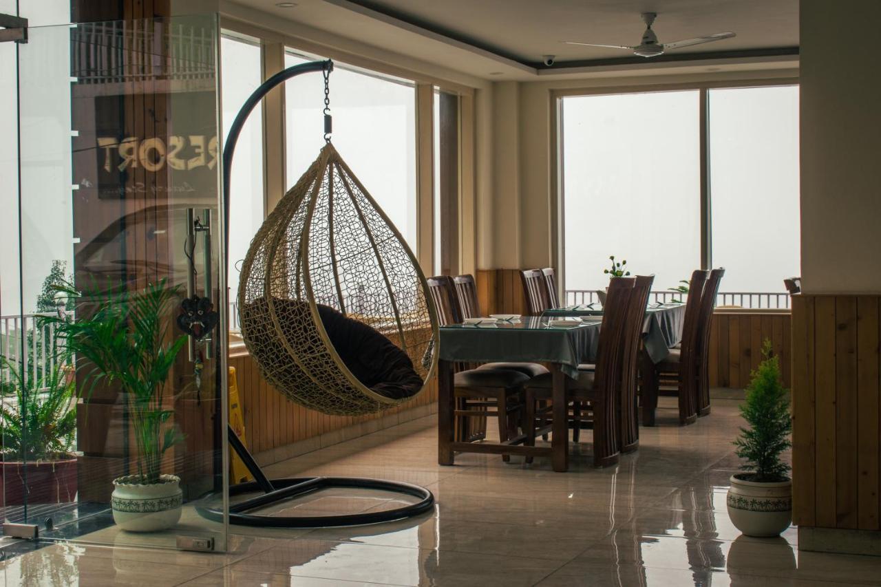 Highsky Resort Дармсала Экстерьер фото