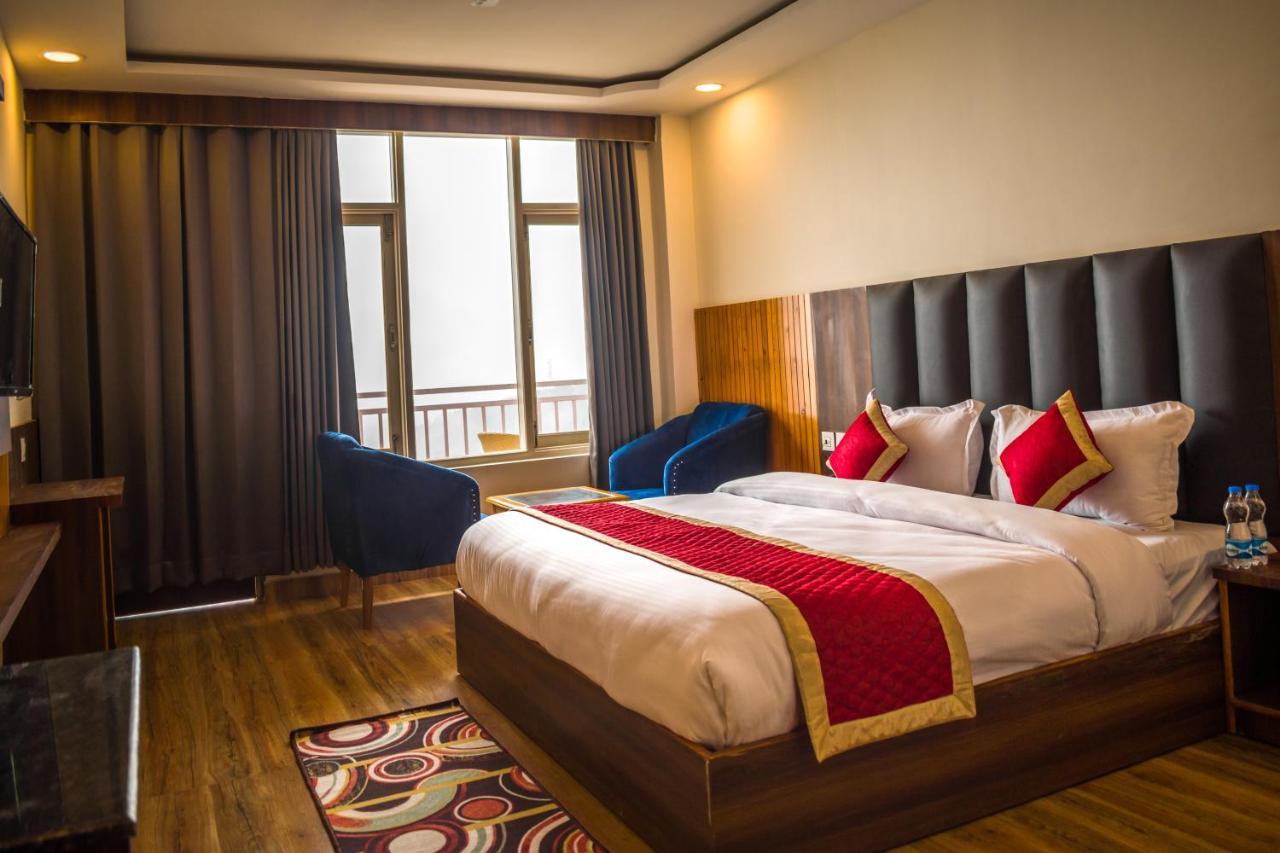 Highsky Resort Дармсала Экстерьер фото