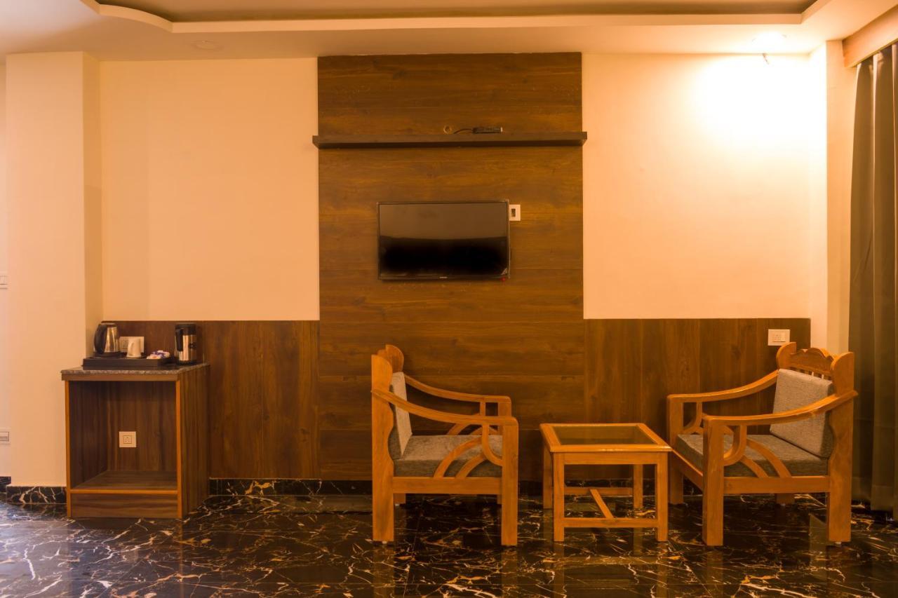 Highsky Resort Дармсала Экстерьер фото
